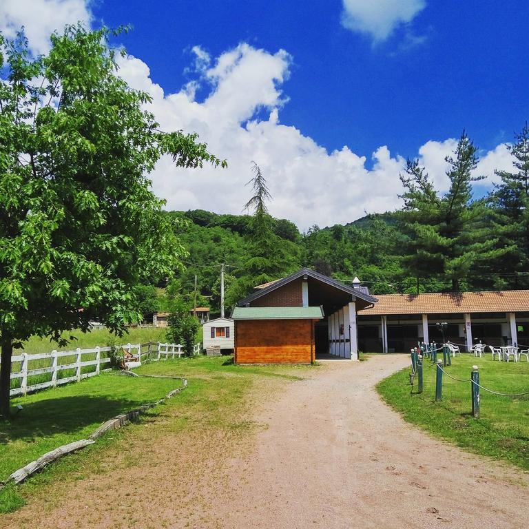 Monteoro Horse Village Ameno エクステリア 写真