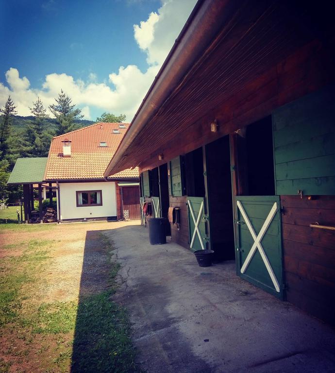 Monteoro Horse Village Ameno エクステリア 写真